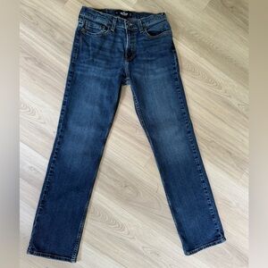 Men's 
Hollister Jeans
Size: 29x32